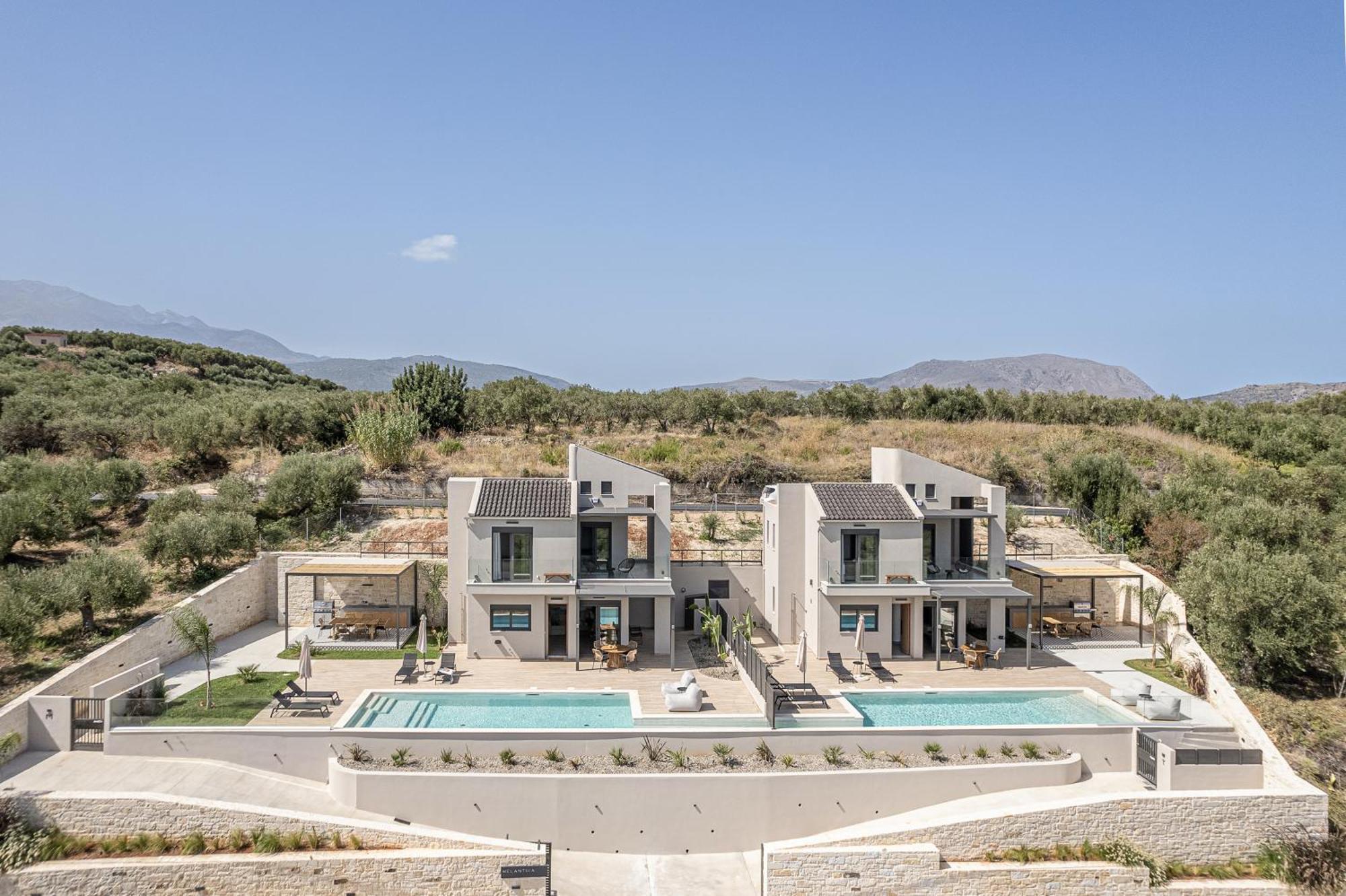 Melanthia Villas Tsivarás Екстериор снимка